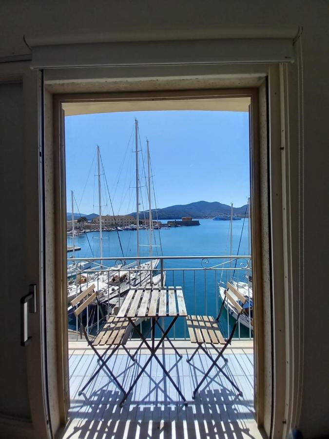Monolocale La Darsena Apartment Portoferraio Bagian luar foto