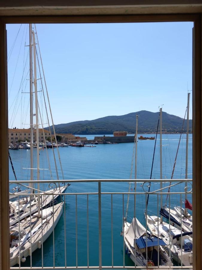 Monolocale La Darsena Apartment Portoferraio Bagian luar foto
