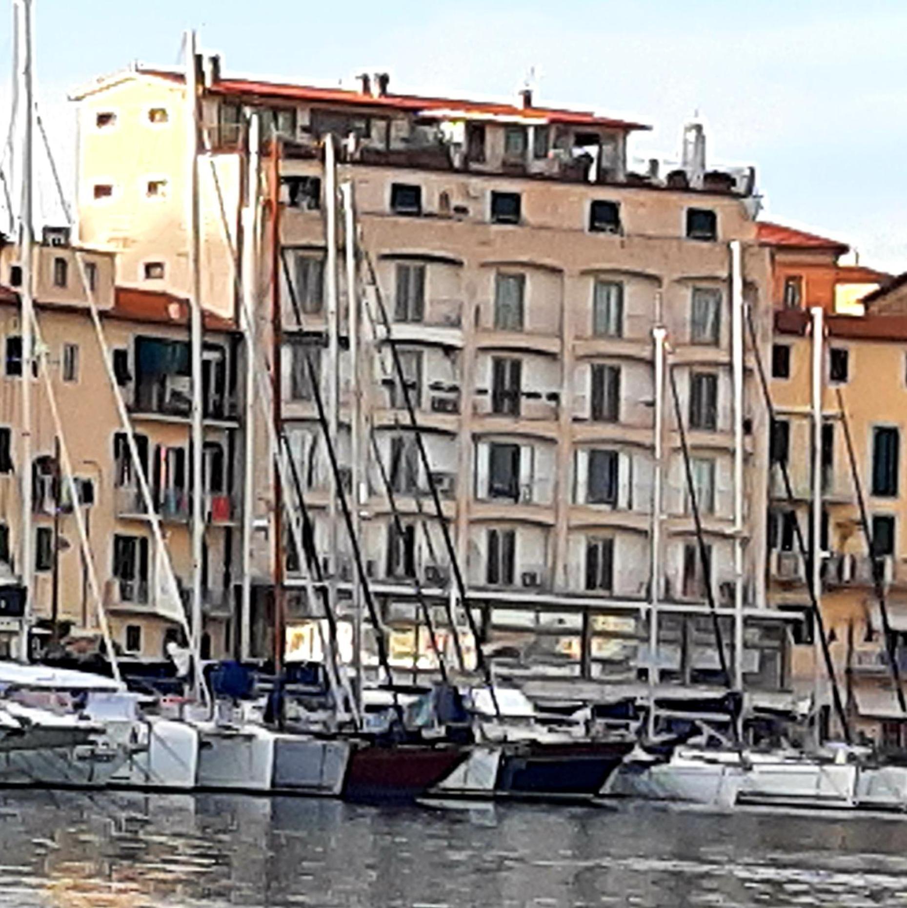 Monolocale La Darsena Apartment Portoferraio Bagian luar foto