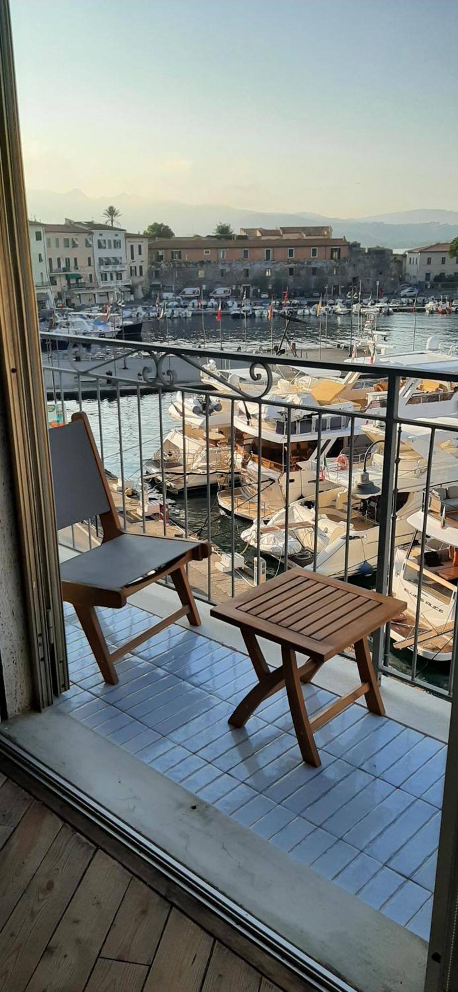Monolocale La Darsena Apartment Portoferraio Bagian luar foto